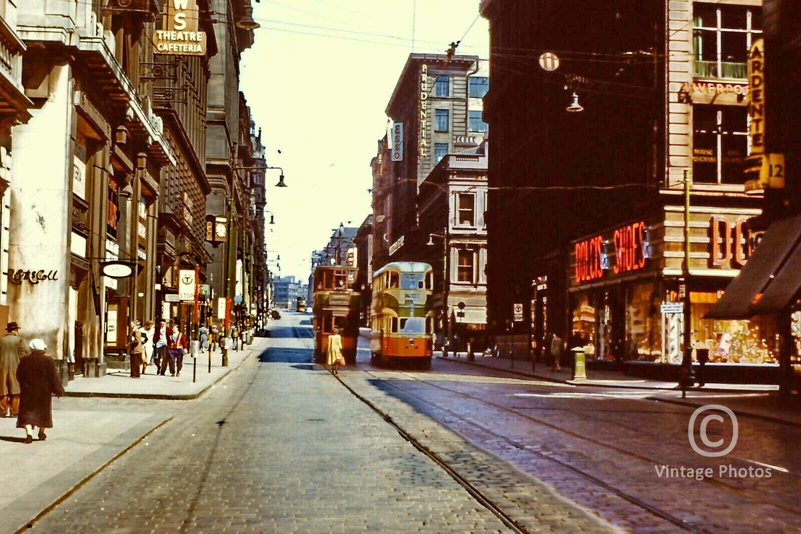 1955 Glasgow Street Scene - Trams