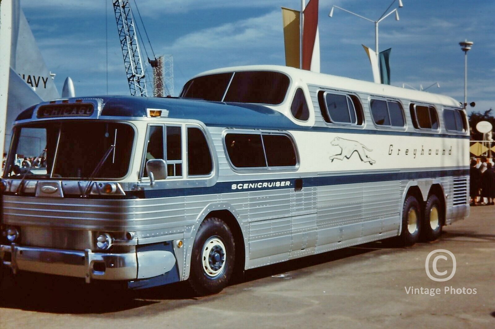 1950s Classic Greyhound Bus - Scenic Cruiser PD-4501 going to Chicago